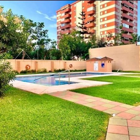 פואנגירולה Estudio Soleado Y Bien Ubicado מראה חיצוני תמונה